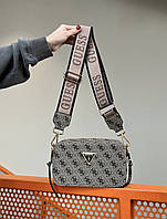 Guess The Snapshot Bag Silver Less 21x12,5x7 женские сумочки и клатчи хорошее качество