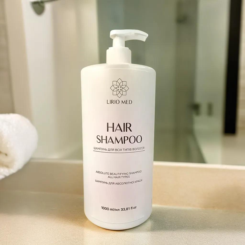Зволожуючий шампунь для делікатного очищення Lirio Med 1 літр для гладкості, блиску та пом'якшення волосся