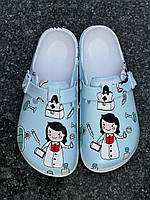 Тапочки женские медицинские Легкие кроксы с рисунком без дырок для женщин Легкая летняя обувь женская
