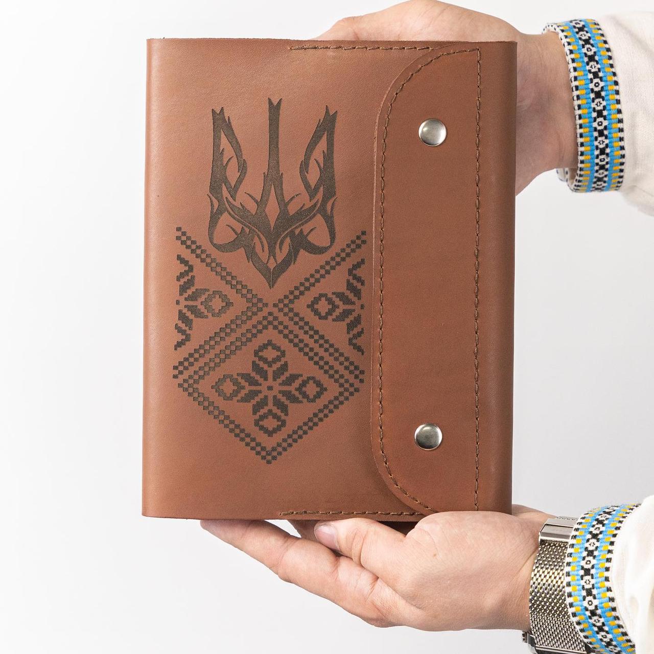 Блокнот у шкіряній обкладинці s.a.f._handmade можливе ваше гравіювання на 2 застібки