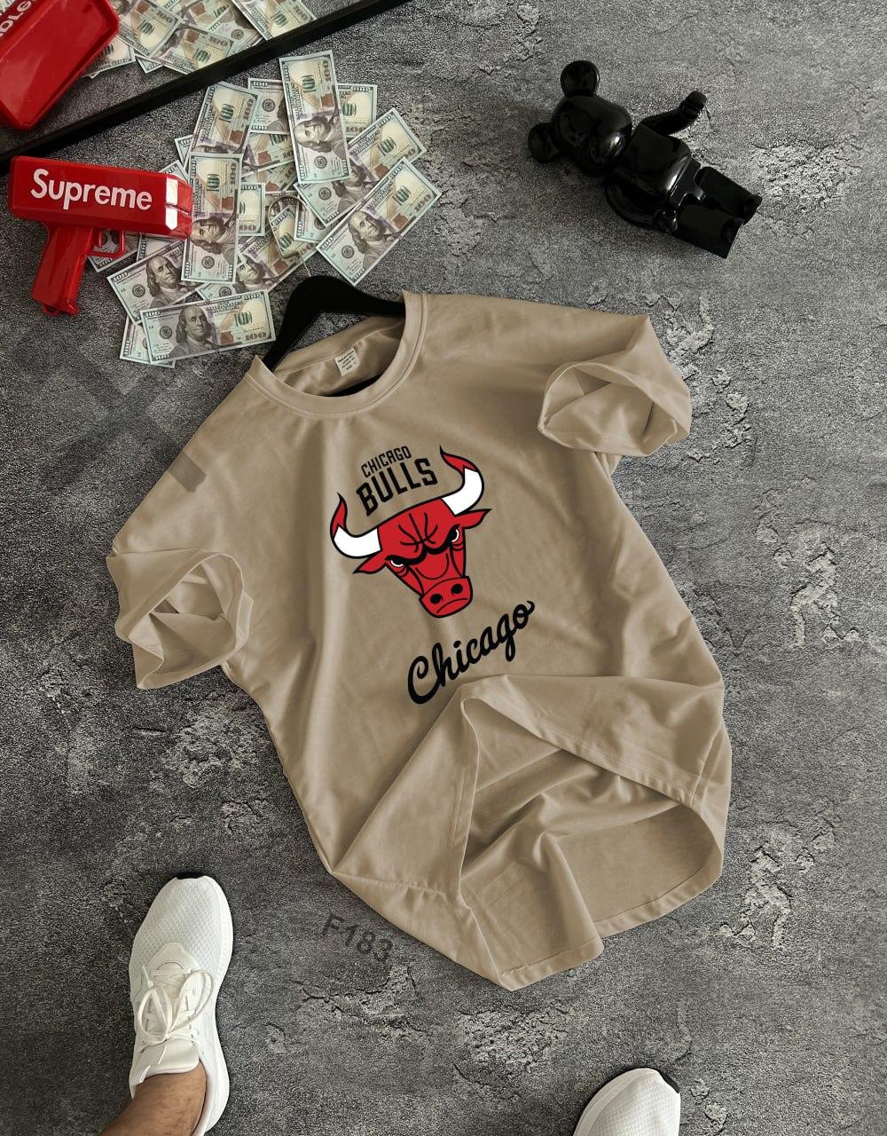 Чоловічі футболки оверсайз Chicago Bulls бежева з принтом Теніска Чикаго Буллз на літо
