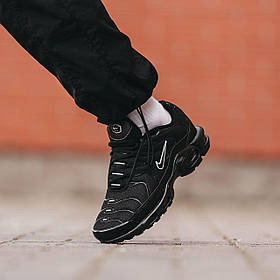 Чоловічі Кросівки Nike Air Max TN Plus Black White / Найк Аїр Макс ТН Плюс Чорні з Білим