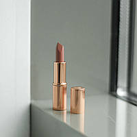 Помада Charlotte Tilbury Matte Revolution Pillow Talk 1,5 г