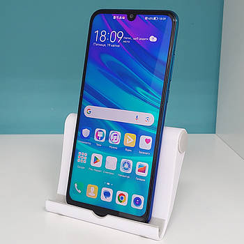 БУ телефон Huawei P Smart 2019 года 3/64 гб синій