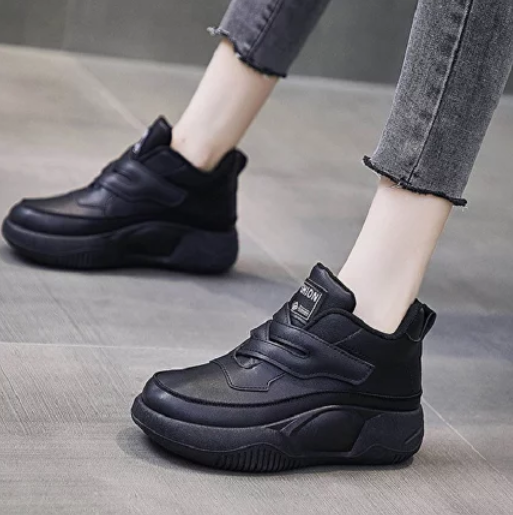 Кросівки жіночі взуття снікерси з м'якою високою підошвою на липучках 39р чорні 24см стопа