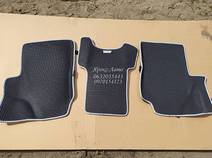 Килимки EVA Mercedes Vito W447 2014-2024 чорні із сірим віконуванням 000049576