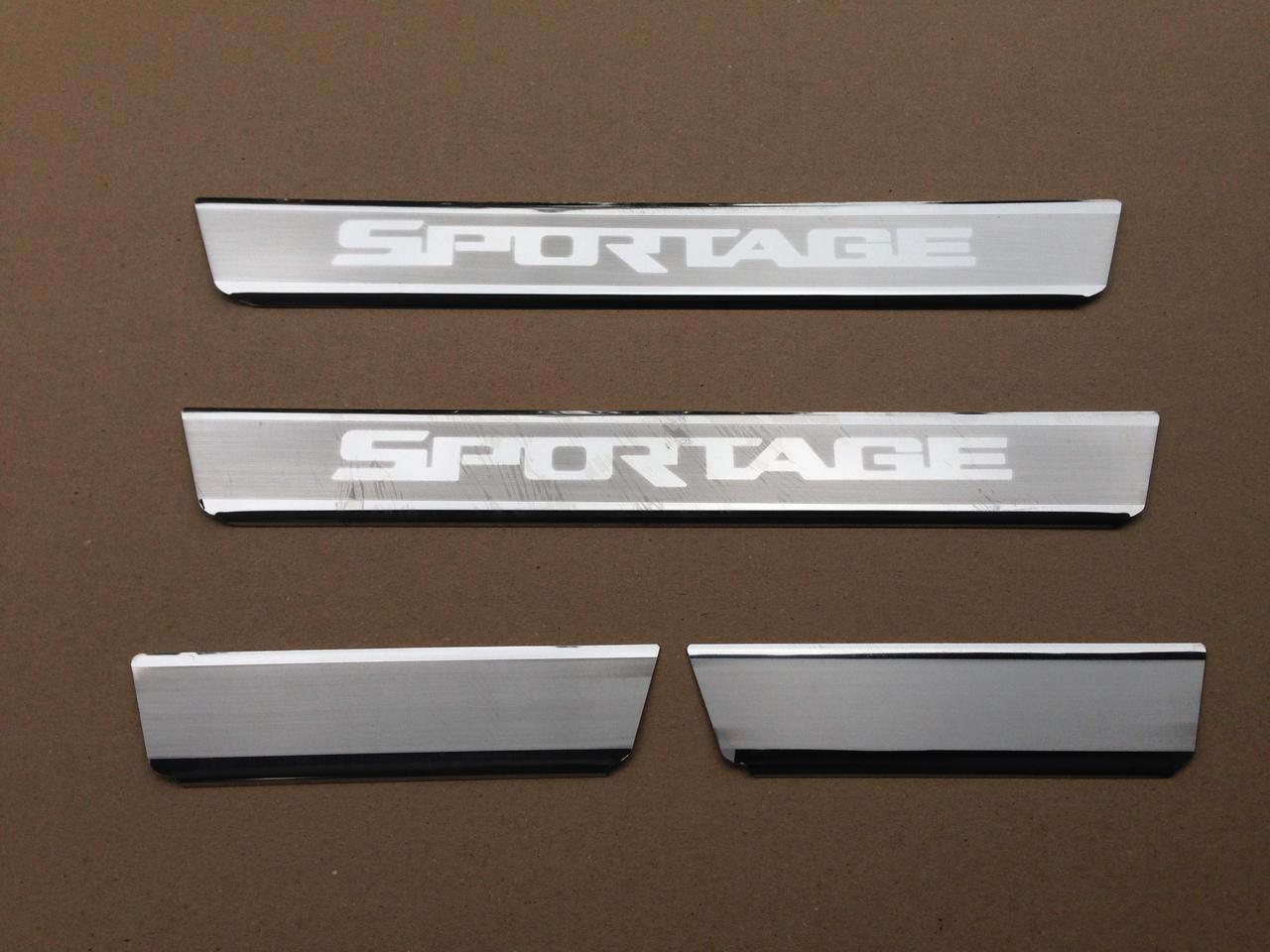 Накладки на пороги Kia Sportage R 2010- на метал