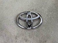 Эмблема лого на решетку Toyota Land Cruiser 200 2012-2015