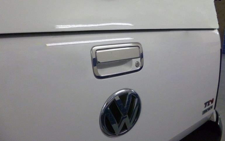 Накладка на ручку задніх дверей Volkswagen Amarok 2010-2015