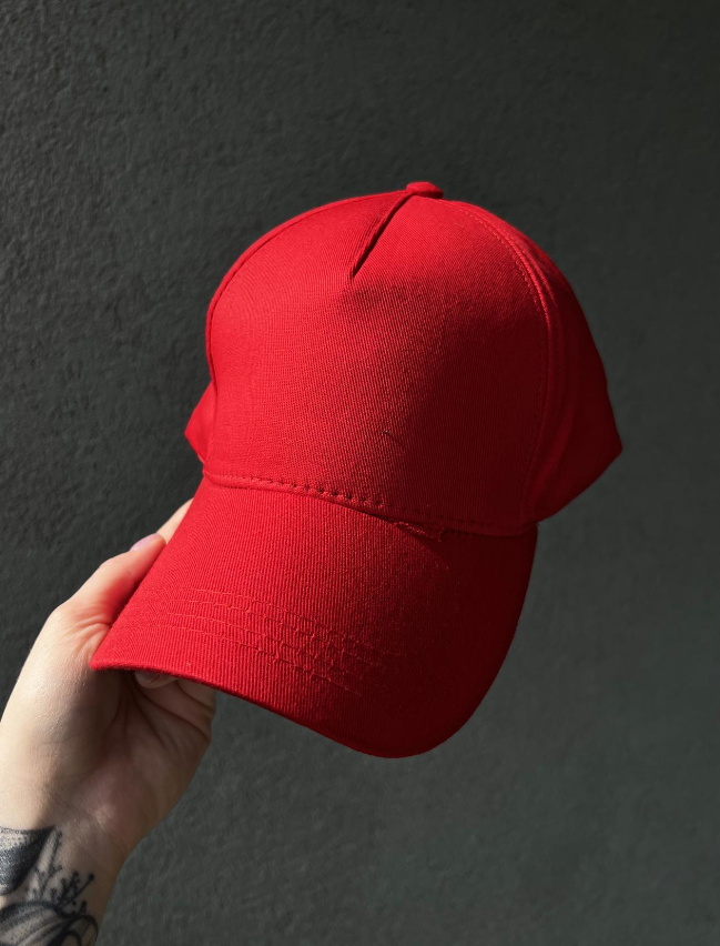 Крута червона кепка чоловіча однотонна з липучкою, чоловіча бейсболка без малюнка, фото 1