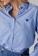 Жіноча сорочка в смужку з вишитим серцем — синій колір, M (є розміри), фото 2