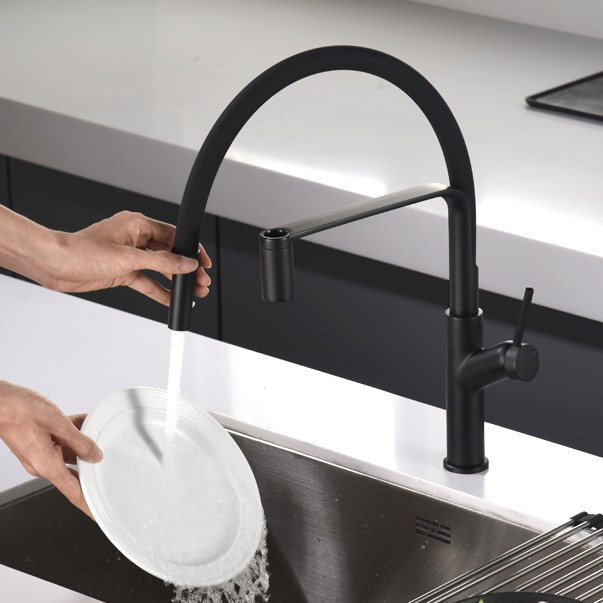 Черный гибкий смеситель с душем для кухни Imex Sena GCE022_NG - фото 2 - id-p2193062266