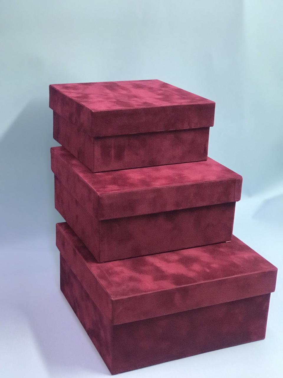 Набір квадратних коробок з кришками (бордо/оксамит)