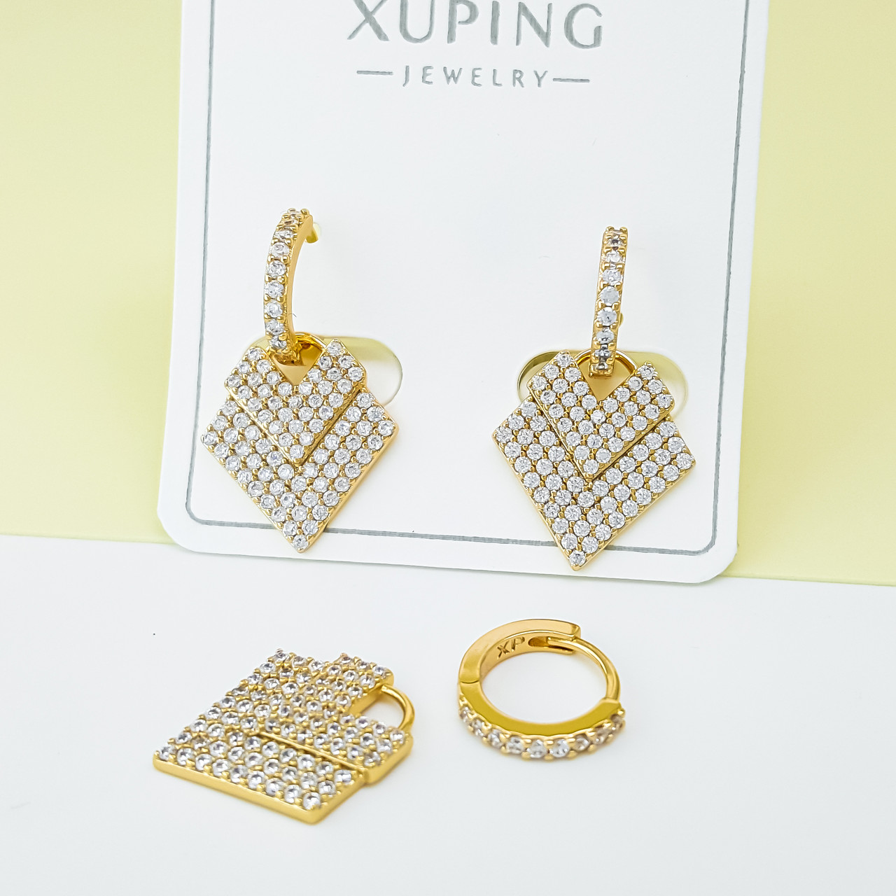 Сережки "Ромб" з розсипом цирконію, медичне золото Xuping 18К