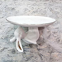 Подставка для кулича/торта керамическая «Кролики», 20,5 см, цвет белый, с золотым ободком