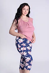 Домашній комплект футболка і бріджи віскоза з мереживом VNOCHI 3006-92 принт квіти пудровий розмір 3XL