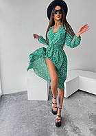 Нежное женское платье с разрезом зеленый TRD