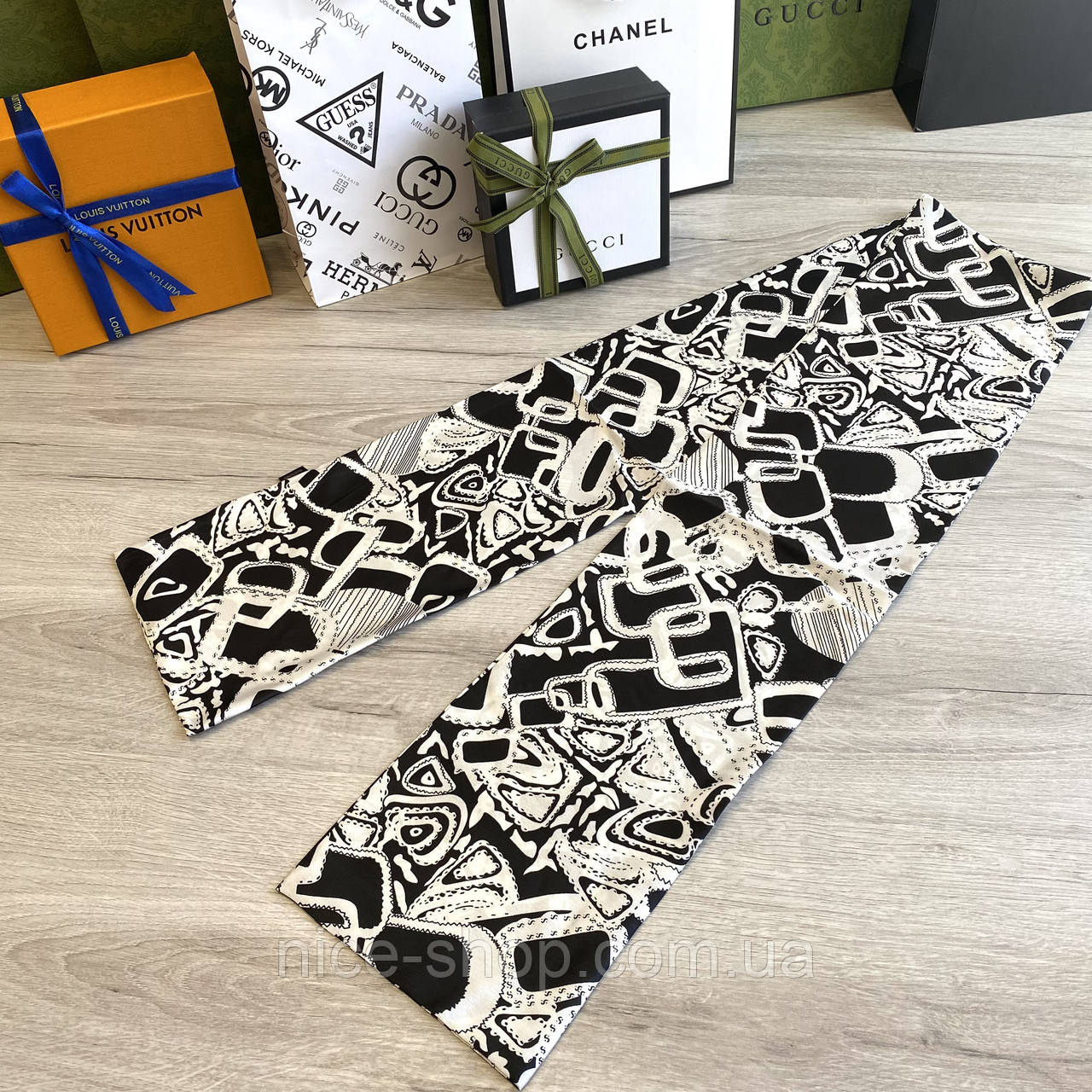 Хустка твіллі