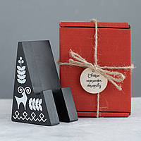 Подставка для телефона "Этно" в подарочной упаковке | (деревянная, черная)
