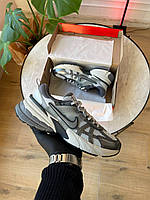 Серая мужская обувь Nike V2K Run. Повседневные мужские кроссы Найк Ран.