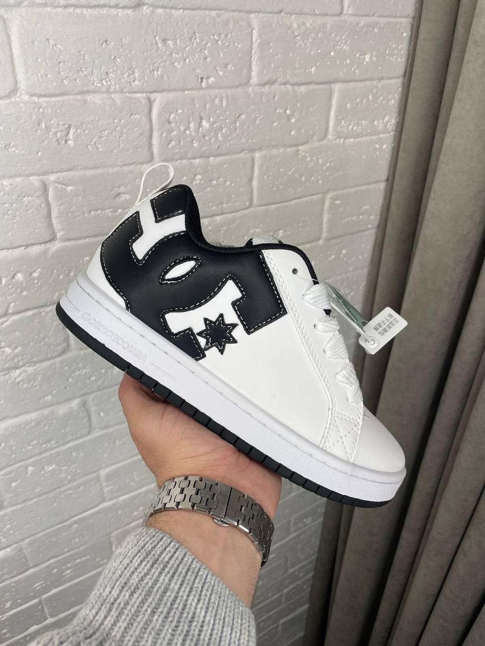 Жіночі кросівки DC Shoes Court Graffik White Black ALL16307, фото 1