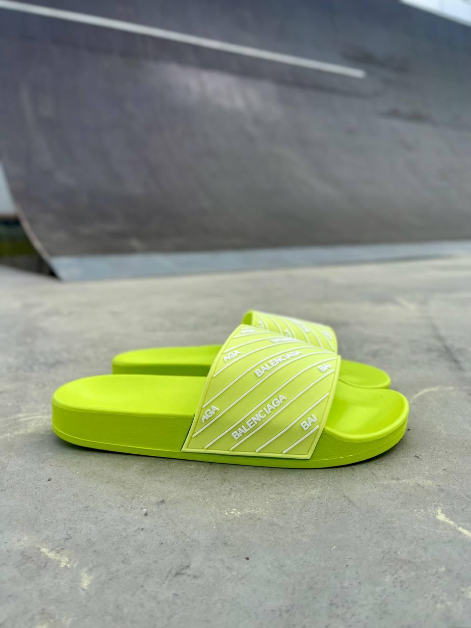 Жіночі шльопанці Balenciaga Slides Small Logo Neon Green ALL08525, фото 1