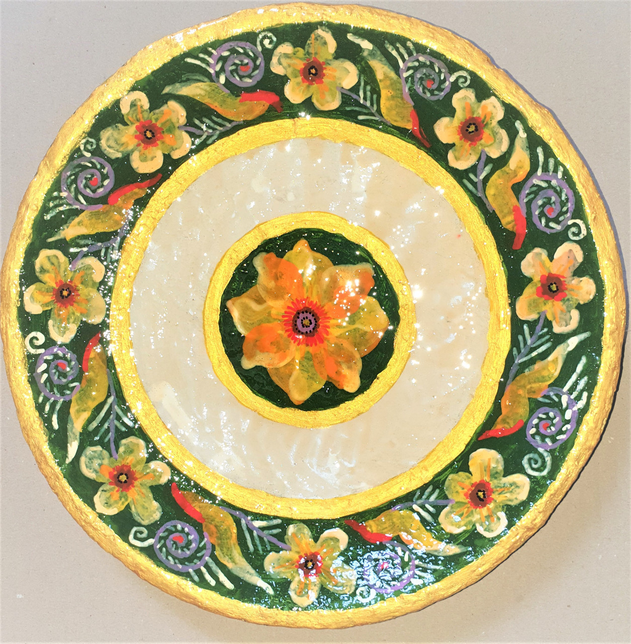 Декоративна тарілка із глини УКРАЇНА Сонячна діаметром 28 см