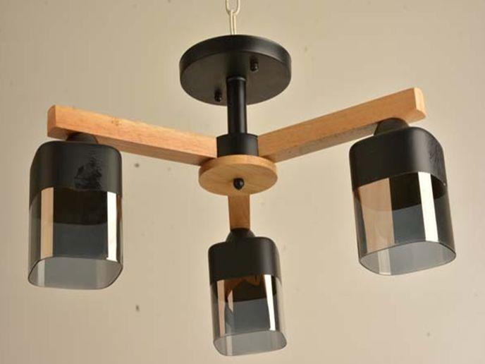 Люстра стельова на три плафони