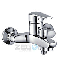Змішувач для ванни Zegor (TROYA) короткий гусак,  Z33-SWZ3-А182