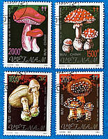 Набор марок Вьетнам - Грибы