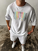 Мужской белый летний спортивный костюм, комфортная футболка с яркой надписью и свободные однотонные шорты