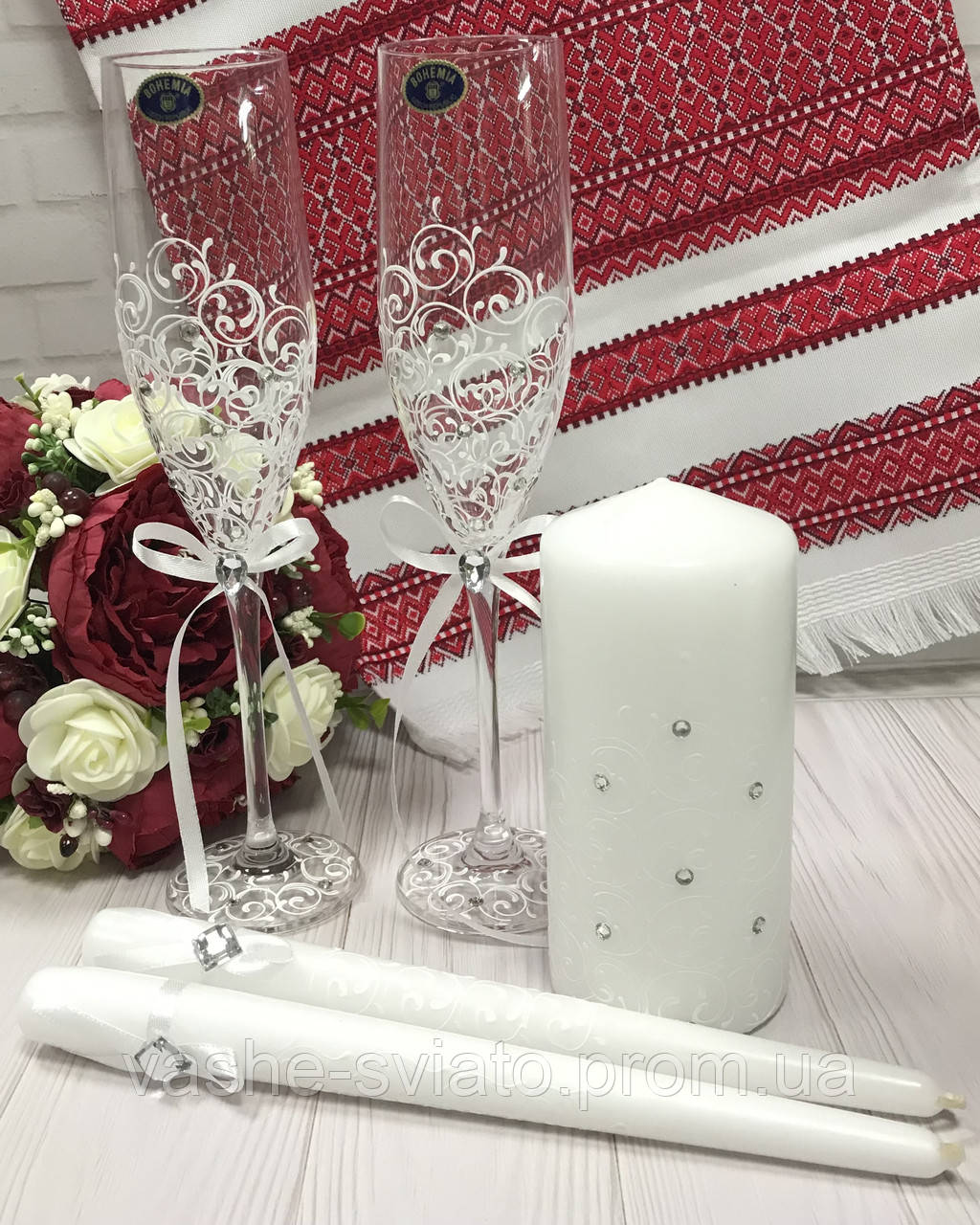 Набір Весільні бокали і свічки "Сімейне вогнище" білого кольору розпис акрил