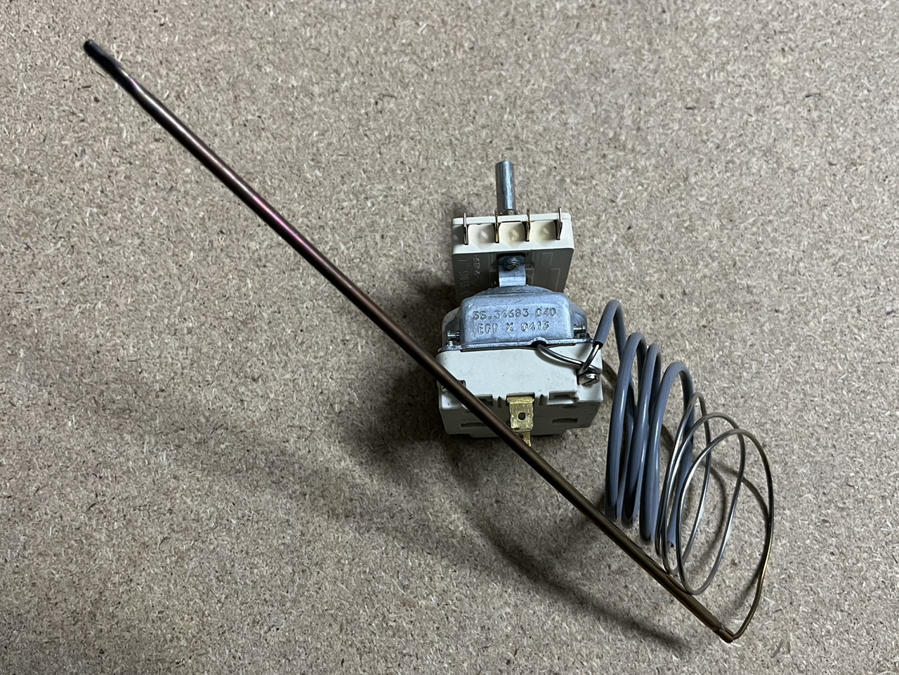 Термостат EGO 55.34683.040 100-470C 1 полюс 1NO 16A зонд Ø 3,9mm L=228mm с переключателем