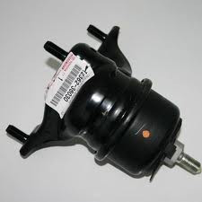 Подушка двигуна права Toyota Camry 40 / Highlander / Lexus ES / RX (12362-31040), фото 1