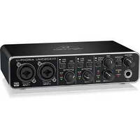 BEHRINGER UMC204HD