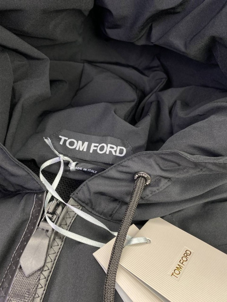 Демисезонная куртка черная Tom Ford Classic с капюшоном v067 высокое качество - фото 1 - id-p2193807599