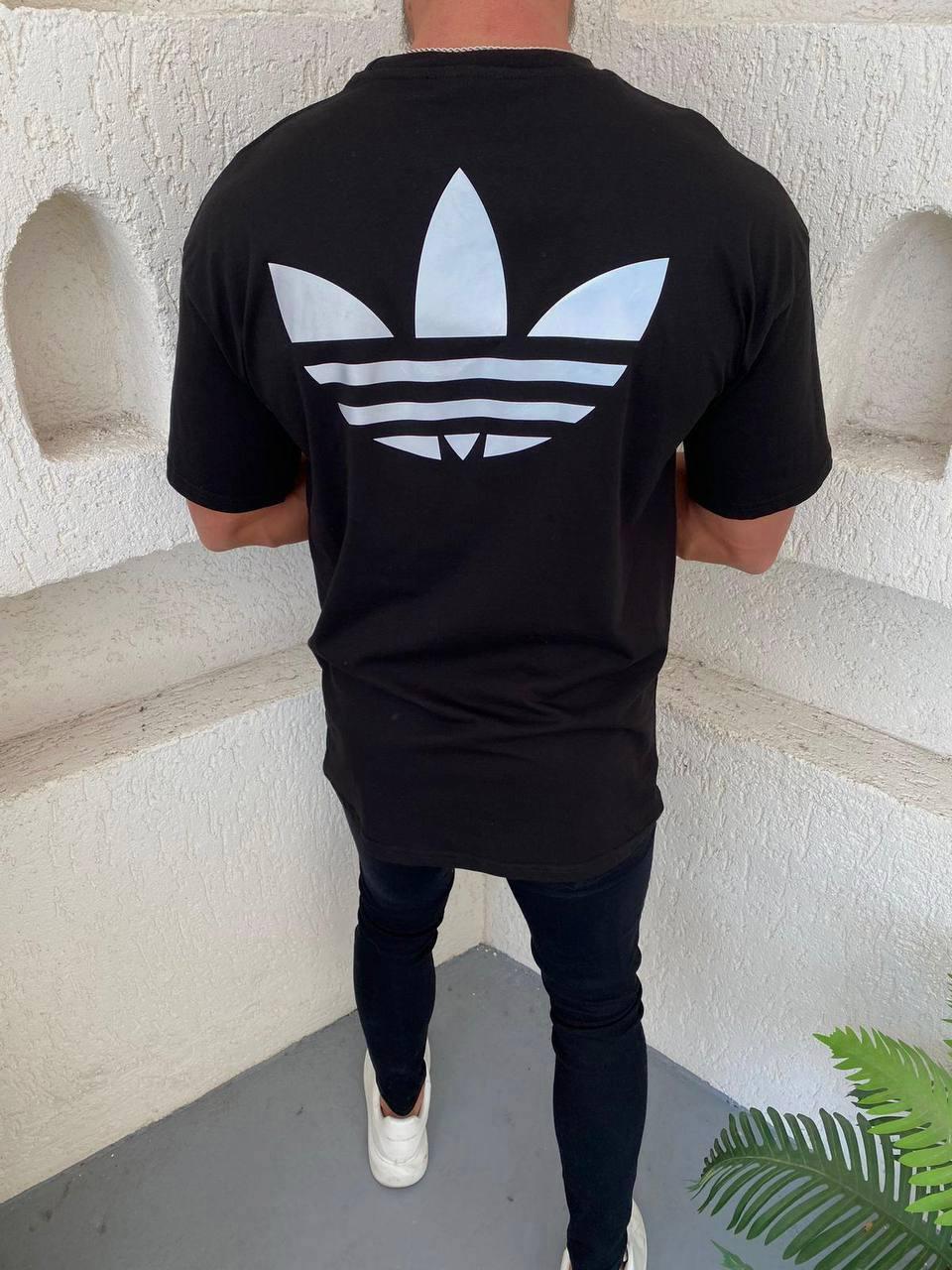 Чоловіча футболка Adidas M1885 чорна