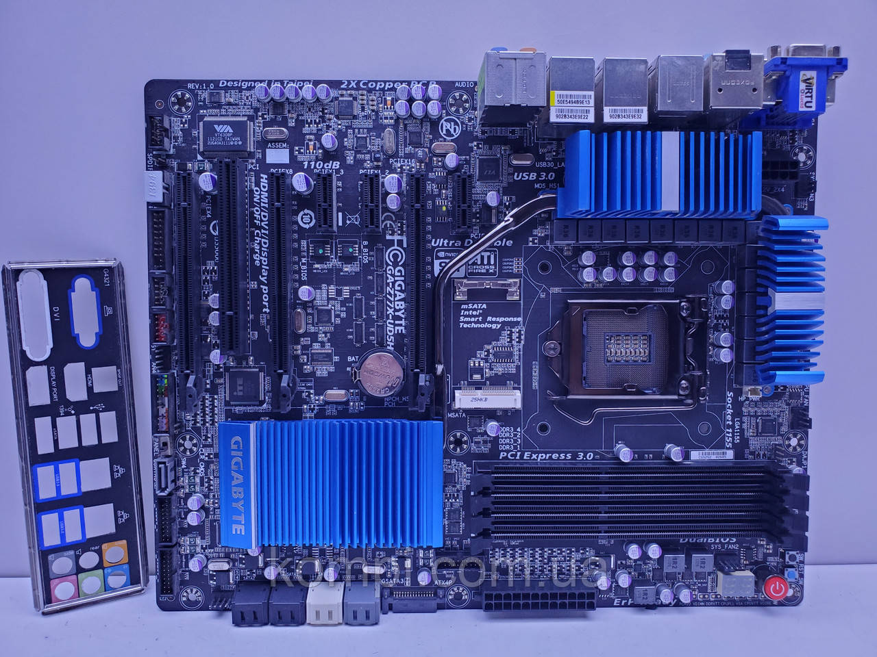 Материнська плата s1155 GIGABYTE GA-Z77X-UD5H (Socket 1155,Z77,DDR3,б/у)