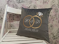 Подушка декоративна з вишивкою сірий весільний подарунок весільний на річницю весілля 00140