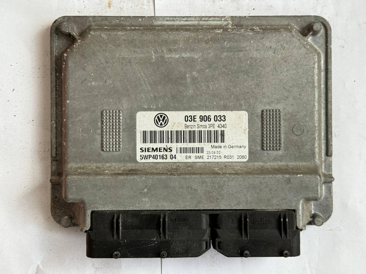 Електронний блок керування Volkswagen 03E906033 Siemens 03E 906 033 / 5WP401163 04 / 5WP40116304