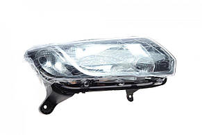 Фара права Renault Logan 13-16 Autotechteile 5030312