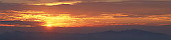 Наклейки кухонний фартух Zatarga Захід сонця в горах 600х2500 мм Жовтогарячий (Z180268) SC, код: 1926972