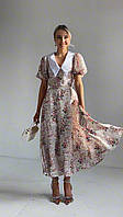 Женственное нежное платье в цветочный принт с белым воротничком и коротким пышным рукавом