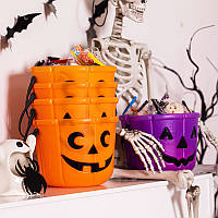 Декор на Хеллоуин Ведро для конфет Тыква Улыбка 13624 18х18х14 см фиолетовое высокое качество