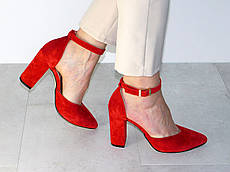 Туфлі замшеві на стійкому підборі жіночі з ремінцем червоні