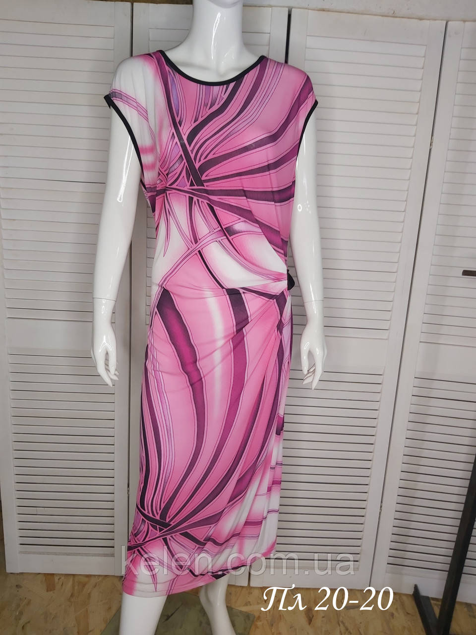 Плаття літне рожева абстрацкія довжина міді розмір  2xl ( укр 50-52)