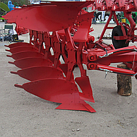 Плуг оборотний напівнавісний Майстер А6 корпусний по полю