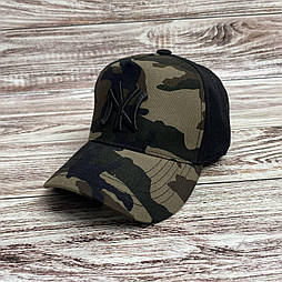 Камуфляжна бейсболка з вишивкою NY