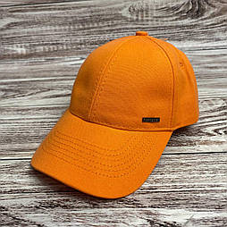 Бейсболка в жовтогарячому кольорі