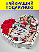 Сладкий набор подарочный с конфетками бокс в форме сердца киндер для девушки, сестры, подруги BoxSS-14